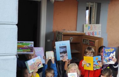 Boite à livres jeunesse