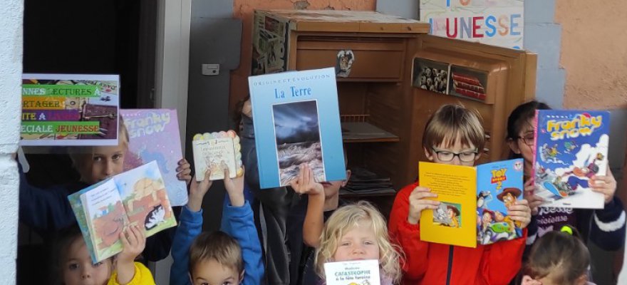 Boite à livres jeunesse