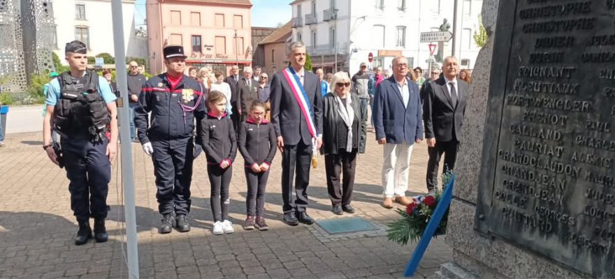 Cérémonie commemorative du 27 avril